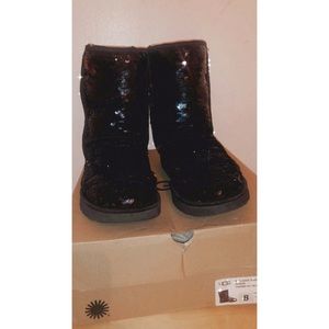 Black sequin ugg boot size 8